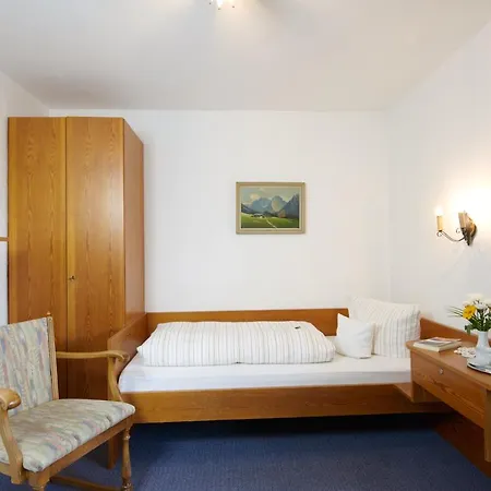 Alter Ziehbrunnen Guest house